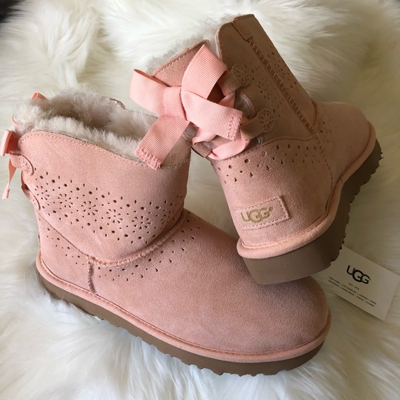 peach uggs boots